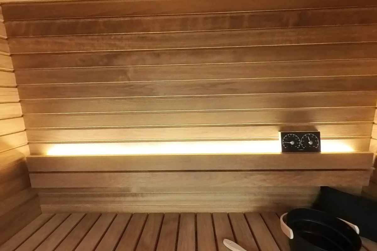 The glow behind the Mira L backrest.