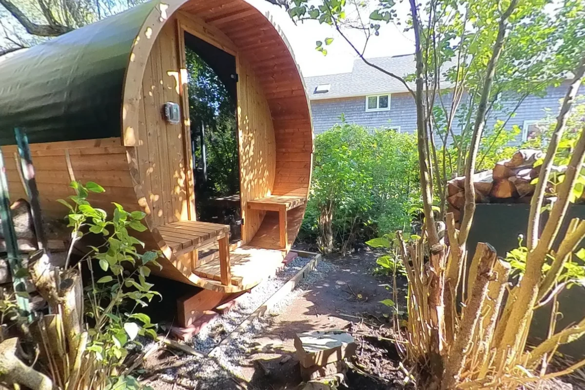 Two porch seats beneath the extended Barrel 60 shell.