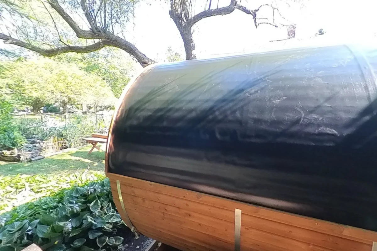 The installed roof cover follows the Barrel 60 shell.